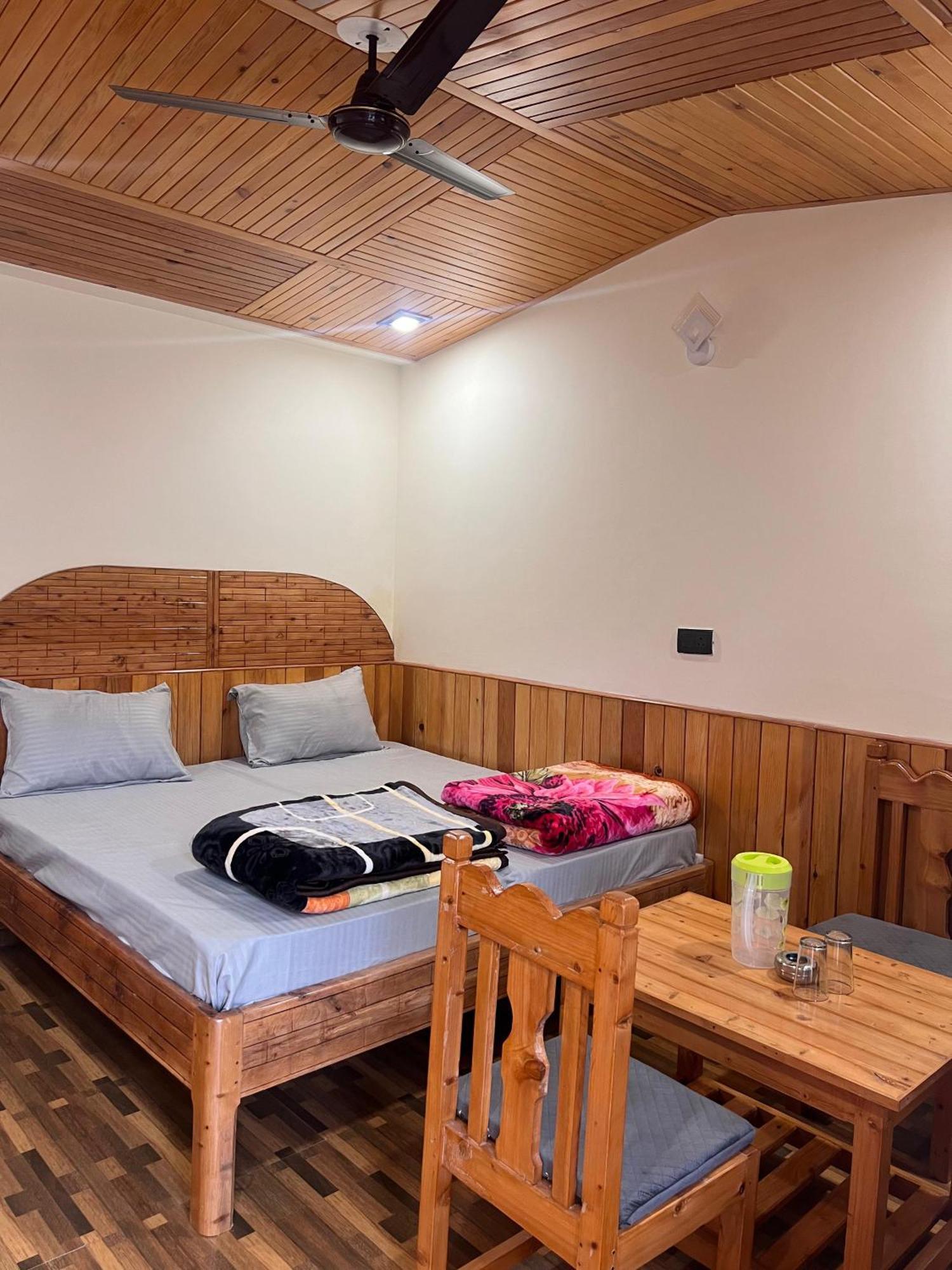 Binsar Royal Homestay Dhaulchhina, Almora Extérieur photo